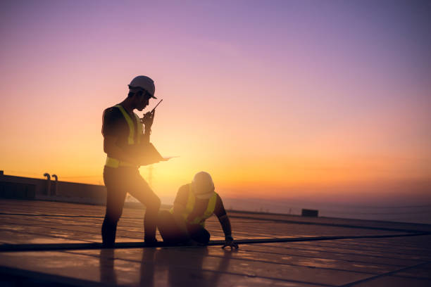 Best Roof Maintenance Services  in Hoisington, KS