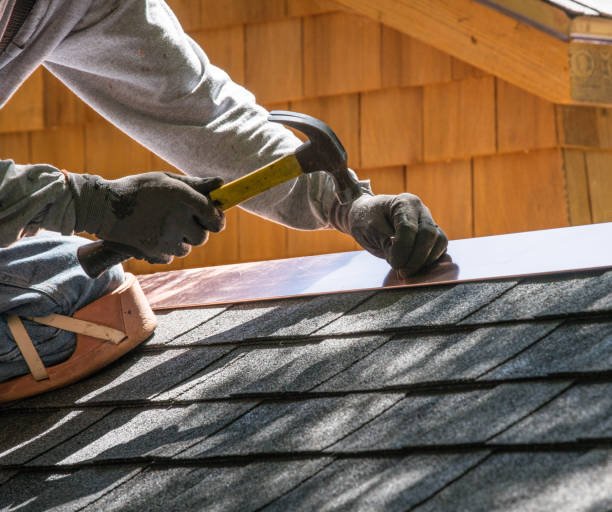 Best Residential Roofing Contractor  in Hoisington, KS